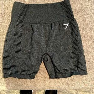 Medium - Gym Shark shorts